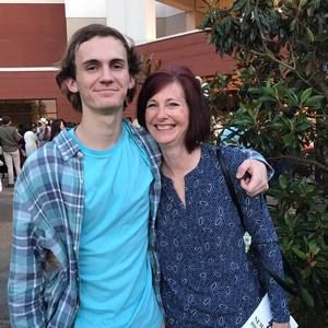 Meet your Posher, Lisa